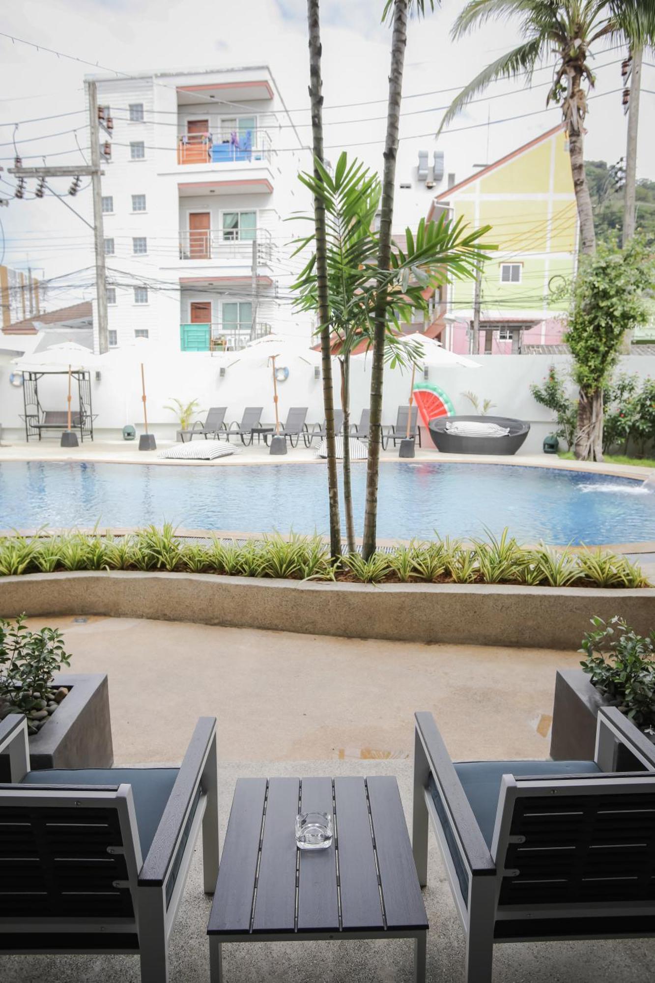 Etk Patong Resort Exterior photo